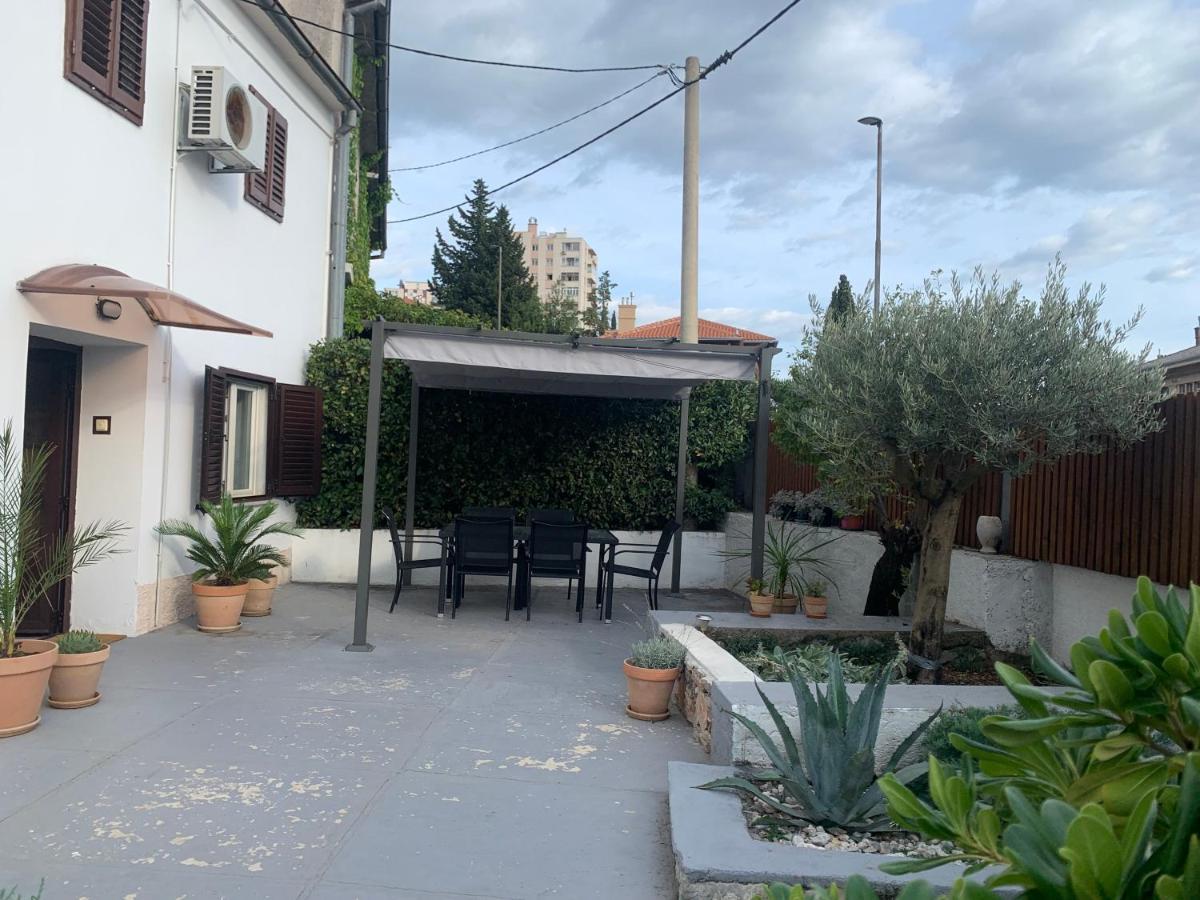 Kuca Za Odmor City Oasis Rijeka Eksteriør billede